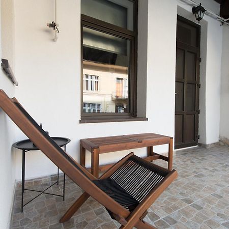 Lovely Brasov Flat With Patio And Mountain Views ภายนอก รูปภาพ